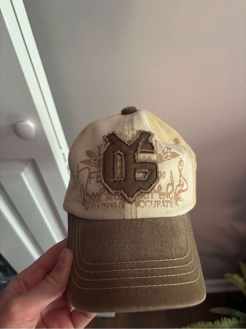 Jamont style hat y2k